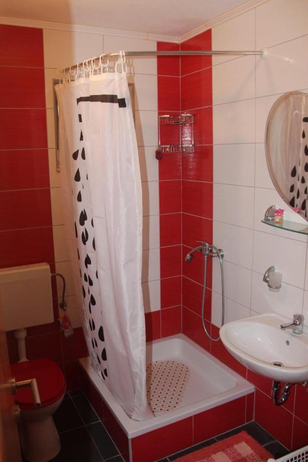 Apartmani Nima Тучепи Экстерьер фото